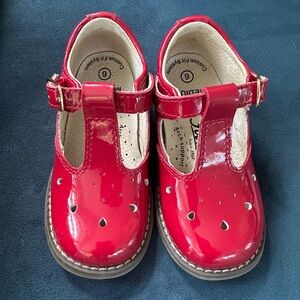 FootMates Shiny Red Mary Jane Style Dress Shoes